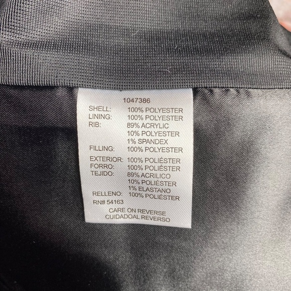 NWT Andrew Marc Womenʻs Quilted Puffer Vest Jacket Medium - Picture 16 of 16